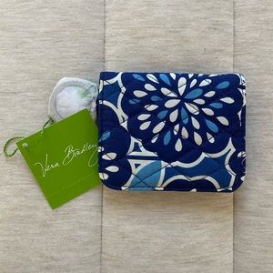 Vera Bradley wallet 🦋